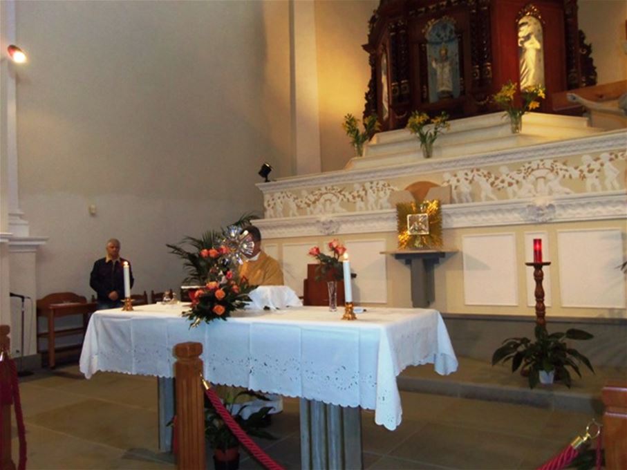 Comunità cattolica a San Salvatore di Fitalia
